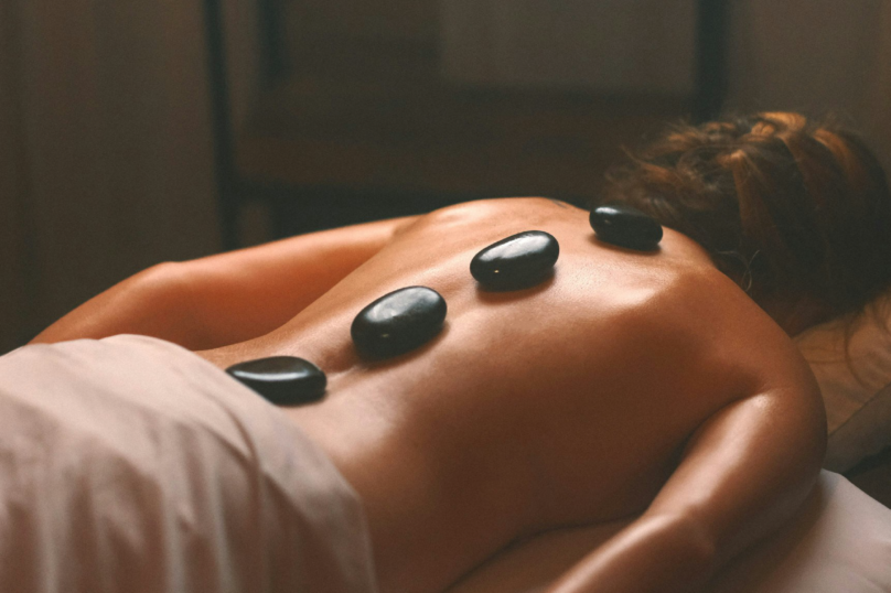 Hot stone Massage in Dubai